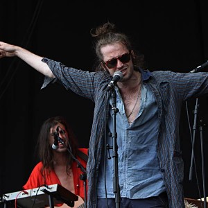 1088966_crystalfighters600